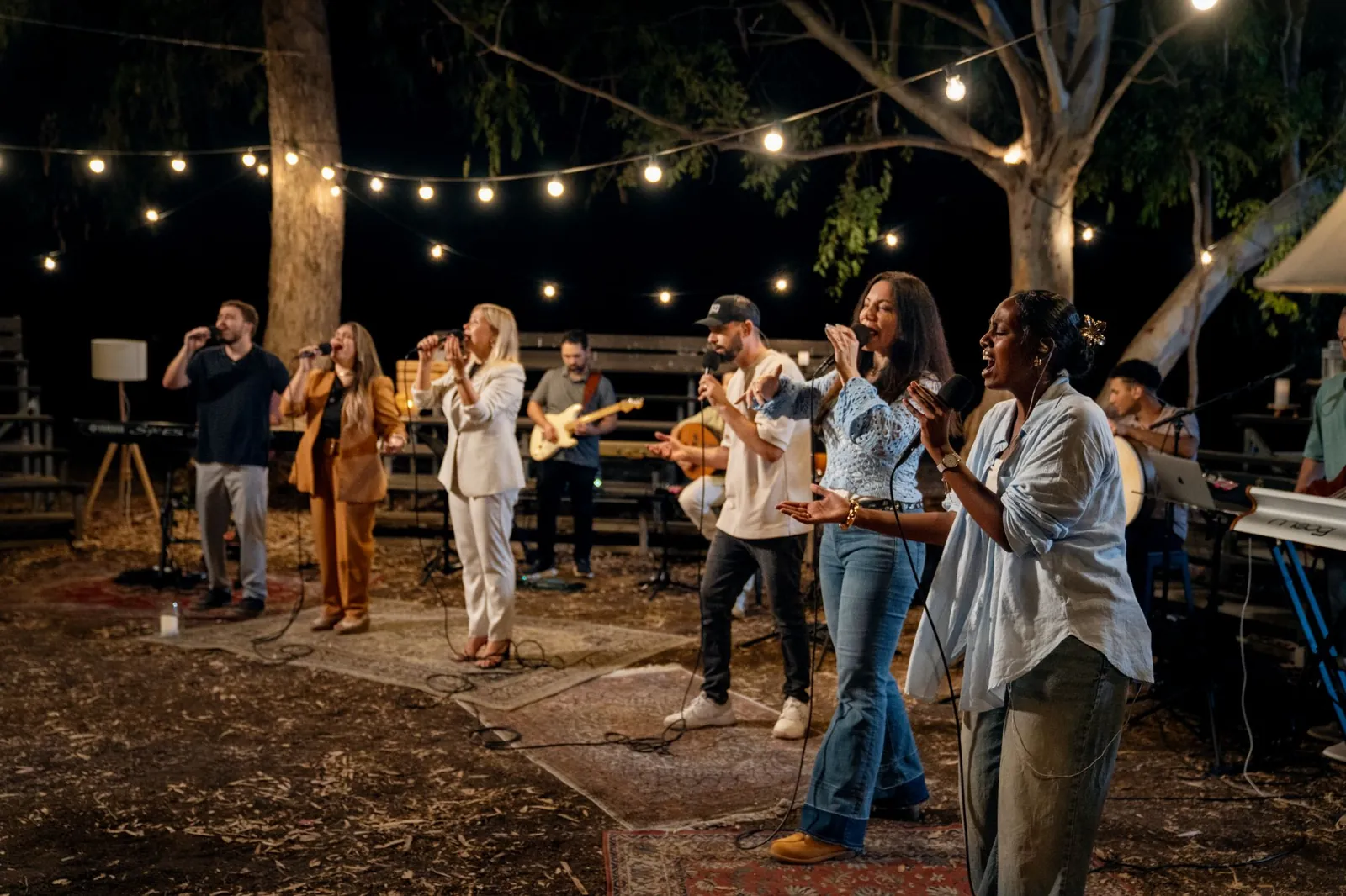 Maoz Music live worship band